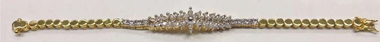 สร้อยข้อมือเพชรหน้าขาว