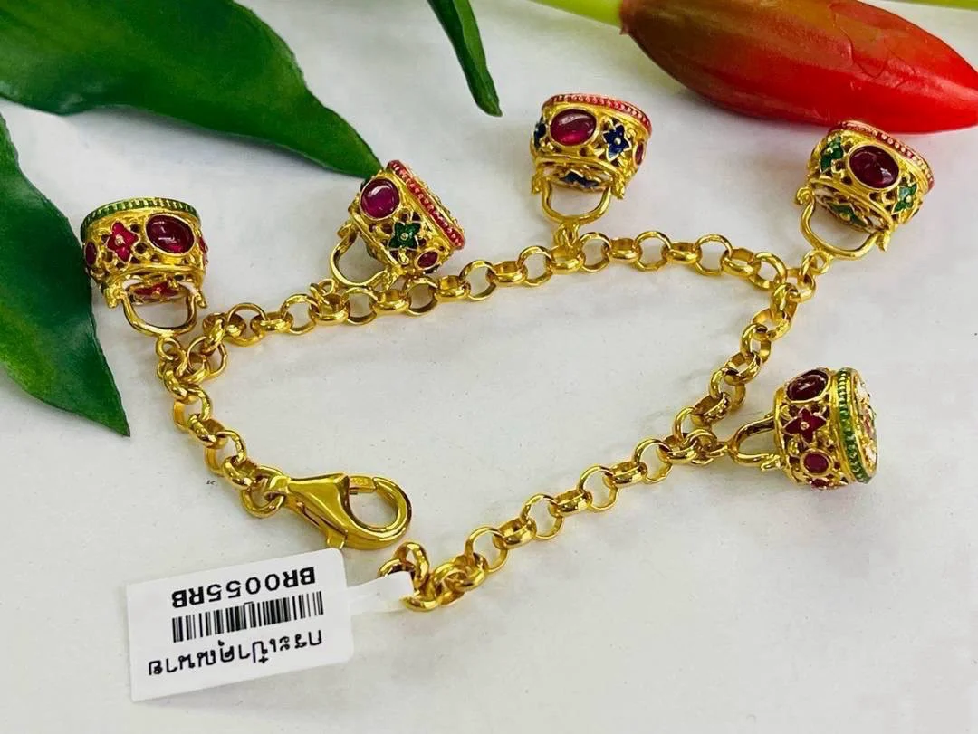 สร้อยข้อมือกระเป๋าคุณนายลงยาสุโขทัย
