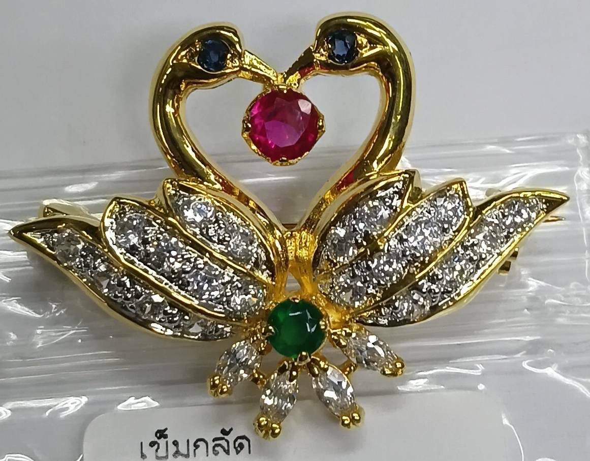 เข็มกลัดพลอยแท้
